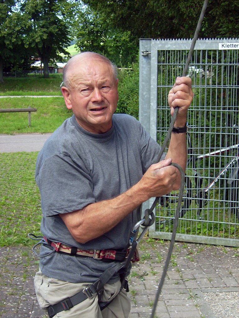 dsci0149.jpg - Die Sichernden hatten alle Hände voll zu tun...