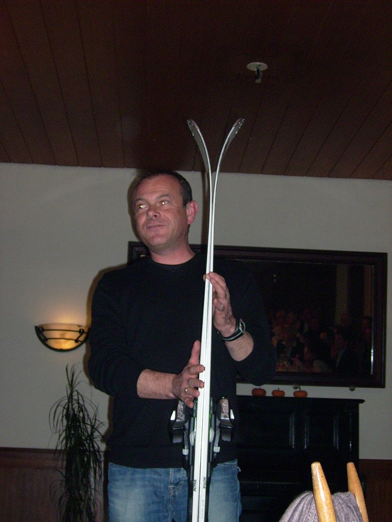 dsci0037.jpg - Jörg Sester stellt neue Ski vor